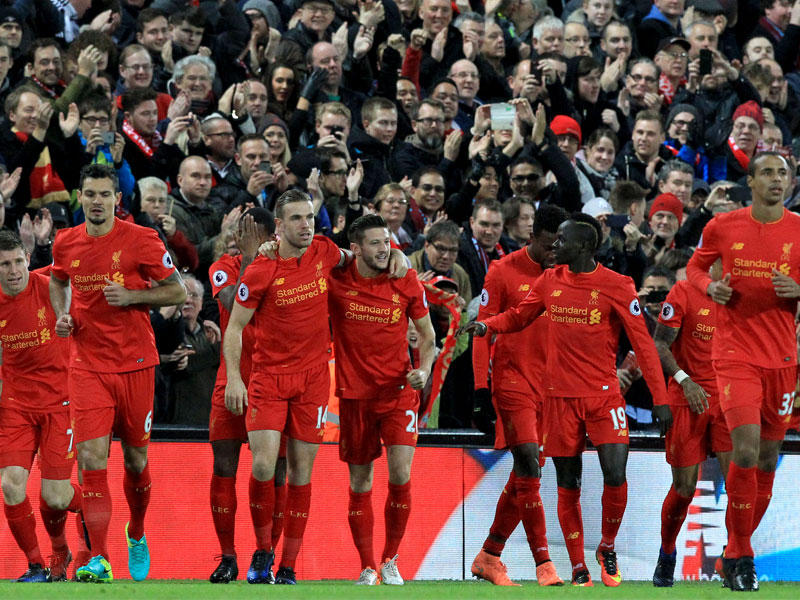 لاعبو ليفربول خلال مباراة سابقة هذا الموسم