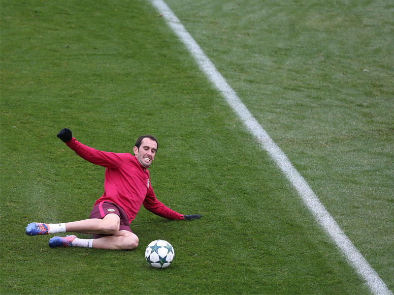  المدافع الأوروغوائي لأتلتيكو مدريد دييغو غودين