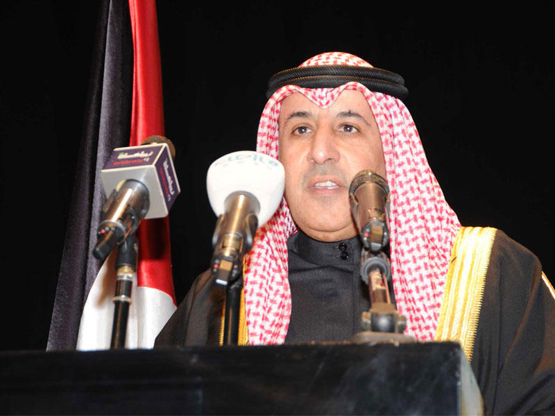 مساعد وزير الخارجية لشؤون الوطن العربي السفير عزيز الديحاني