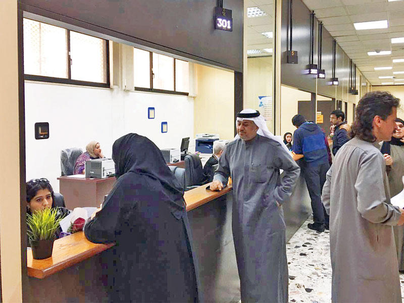 قسم الخدمات المتميزة للموظف الشامل بعد افتتاحه أمس