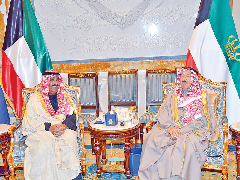 الأمير مستقبلاً مشعل الأحمد أمس