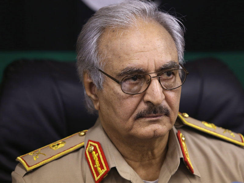  القائد العسكري الليبي خليفة حفتر