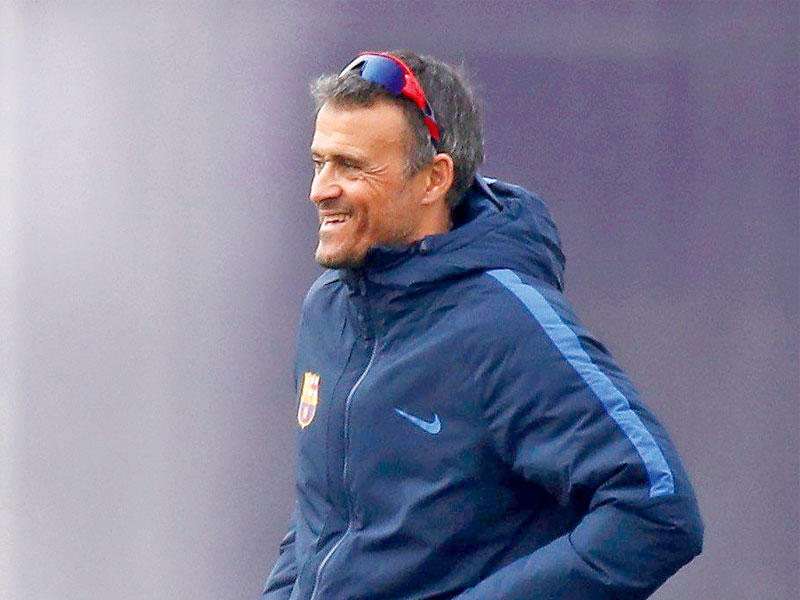 لويس إنريكي المدير الفني لبرشلونة