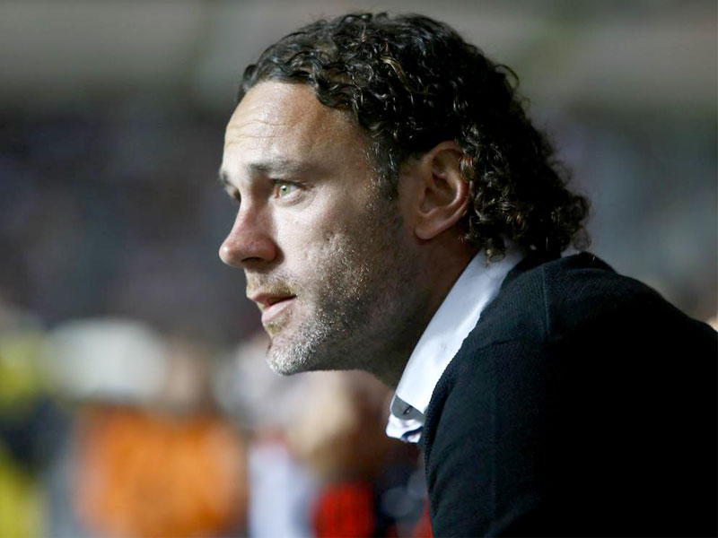  نجم كرة القدم الأرجنتيني السابق جابرييل ميليتو