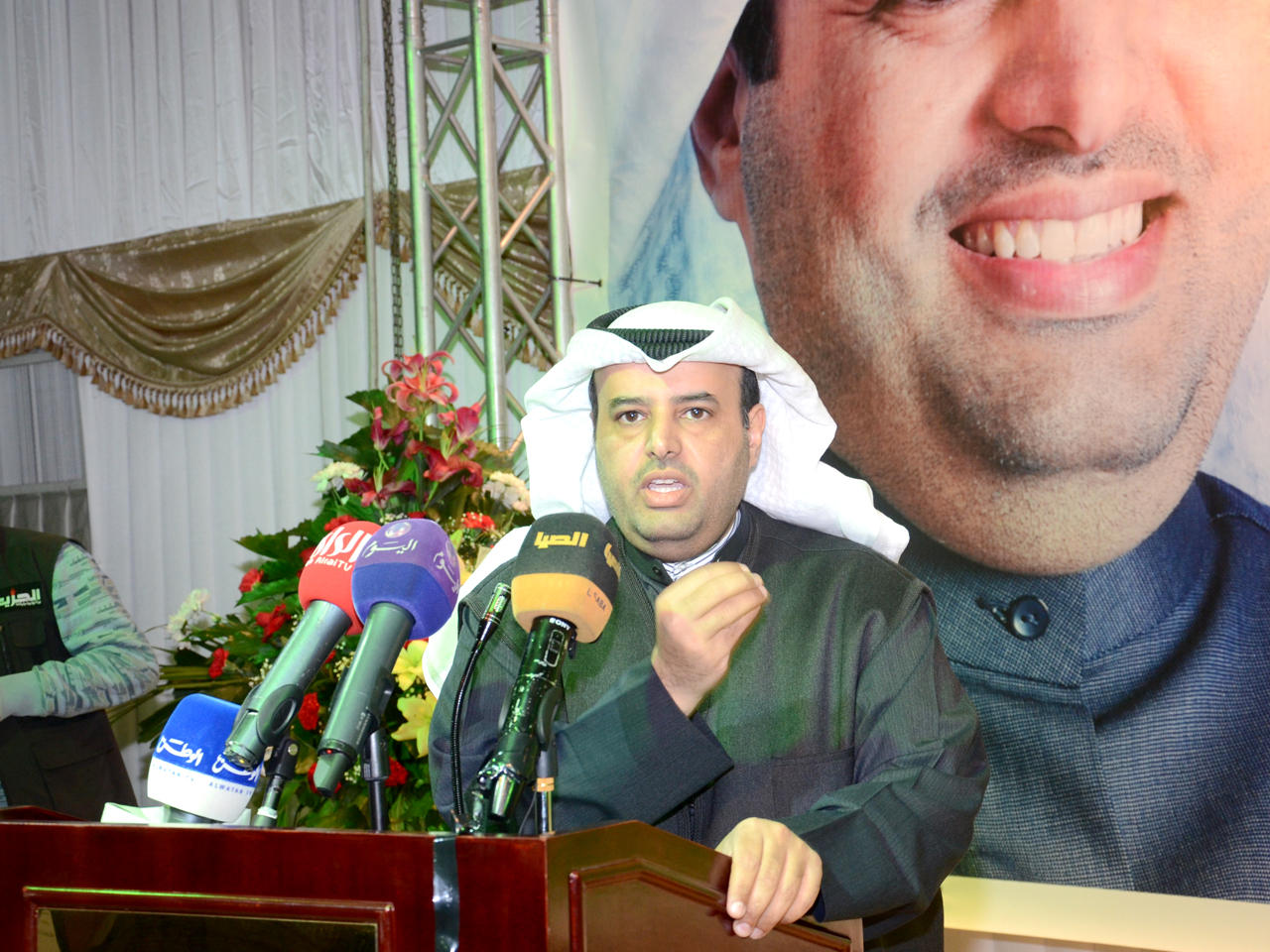 النائب مبارك هيف الحجرف