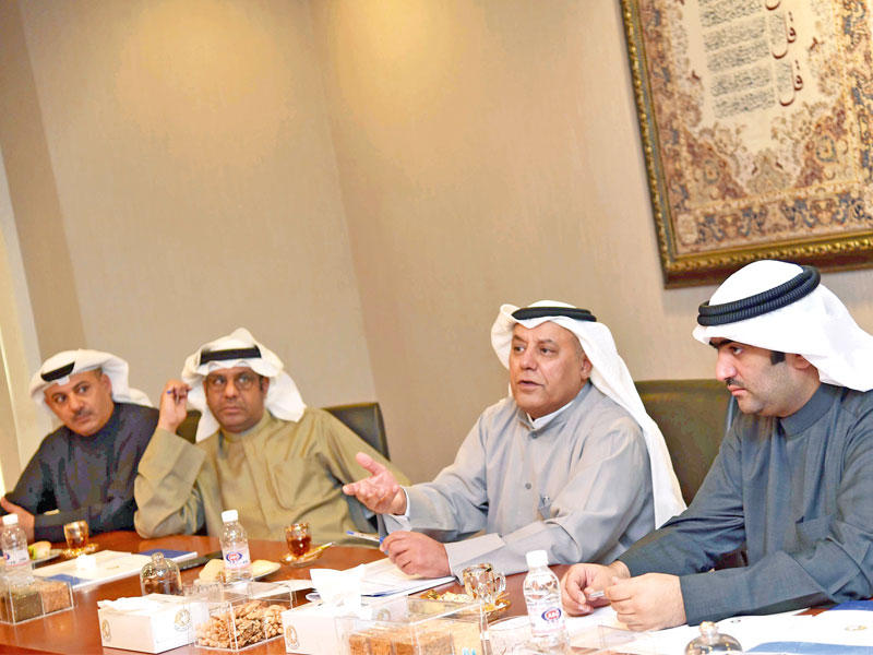 الروضان خلال الاجتماع