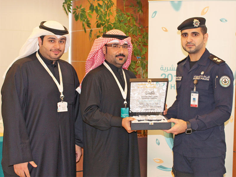 مسؤولو «وربة للتأمين» وإدارة المرور