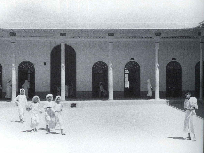  المدرسة المباركية 