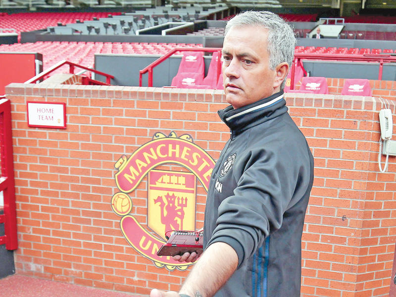 البرتغالي جوزيه مورينيو