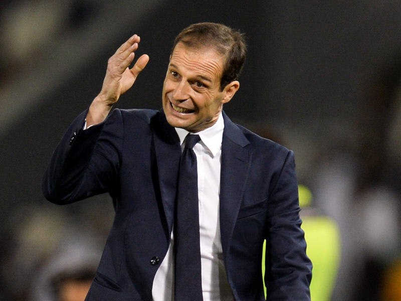 المدير الفني للفريق الأول لكرة القدم بنادي يوفنتوس الإيطالي ماسيمليانو أليغري