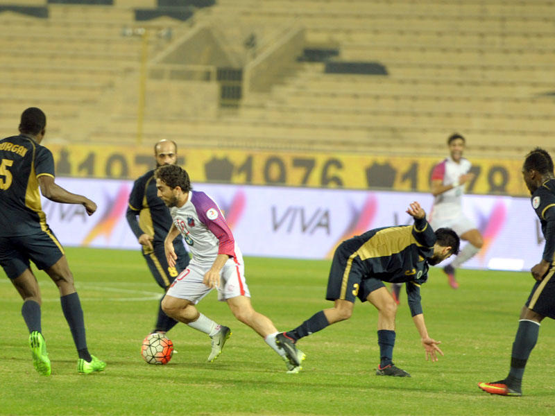 فراس الخطيب صال وجال في دفاع ووسط برقان (تصويرعثمان شعيب)n