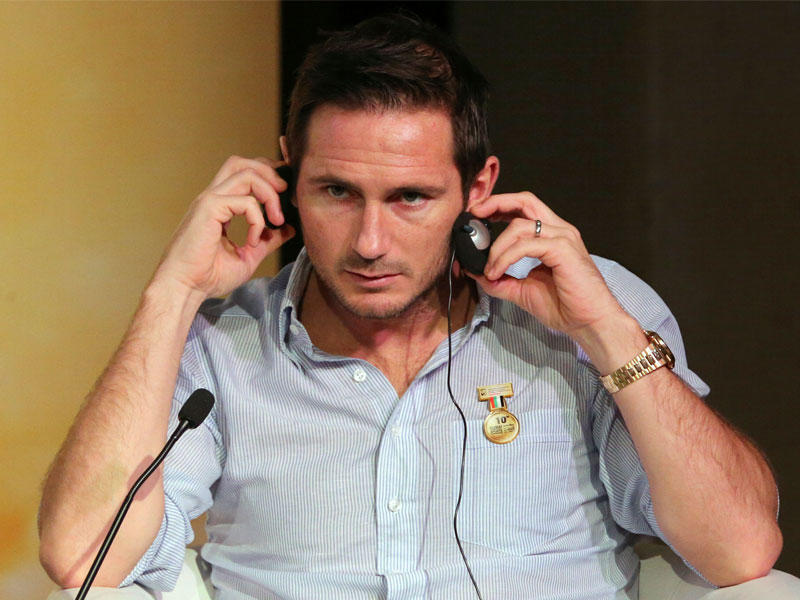  فرانك لامبارد لاعب الوسط السابق لمنتخب انكلتر