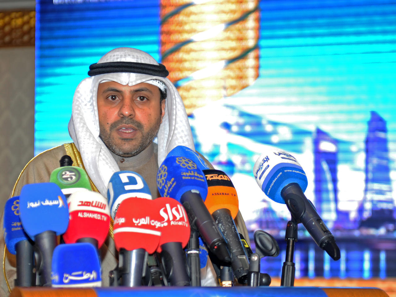 وزير الأوقاف والشؤون الإسلامية ووزير الدولة لشؤون البلدية محمد الجبري