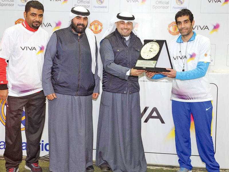 العيسى مكرماً الفلاح والياسين والشمري