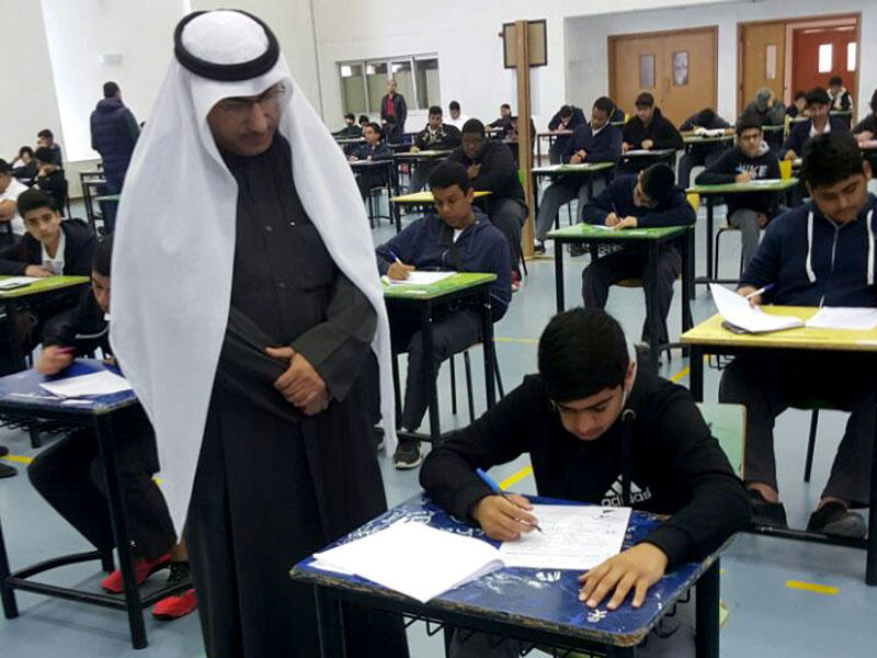 الوزير الفارس متابعاً لجان الاختبارات 