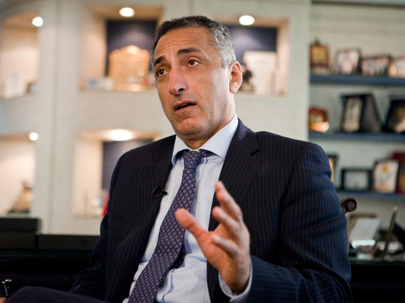 رئيس البنك المركزي طارق عامر