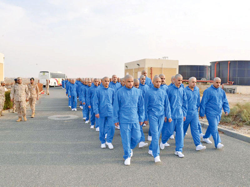 الطلبة الضباط في الكلية