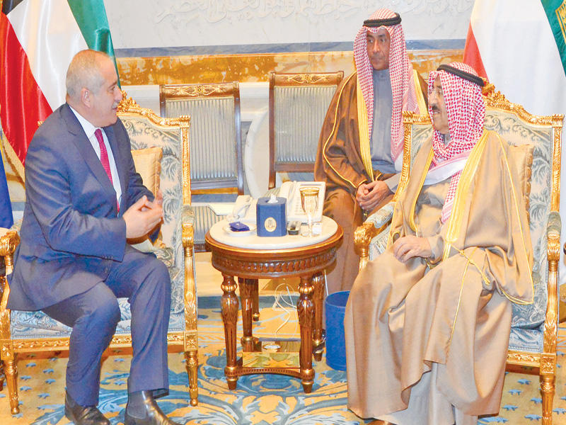 الأمير مستقبلاً وزير الخارجية الأردني أمس