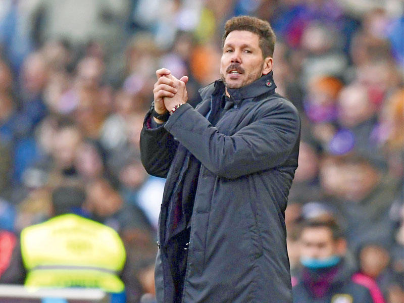  المدير التنفيذي في نادي اتلتيكومدريد سيميوني