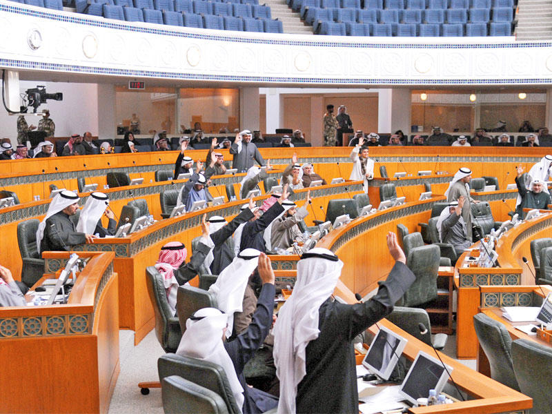جانب من جلسة مجلس الأمة أمس (تصوير عبدالله الخلف)