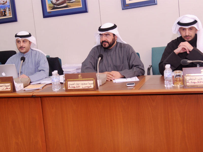 جانب من اجتماع لجنة الشباب والرياضة