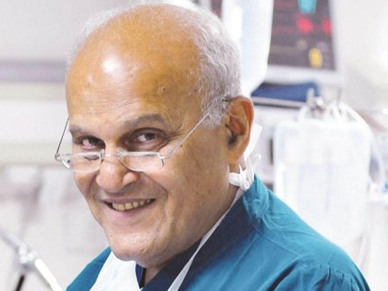 البروفيسور المصري العالمي مجدي يعقوب