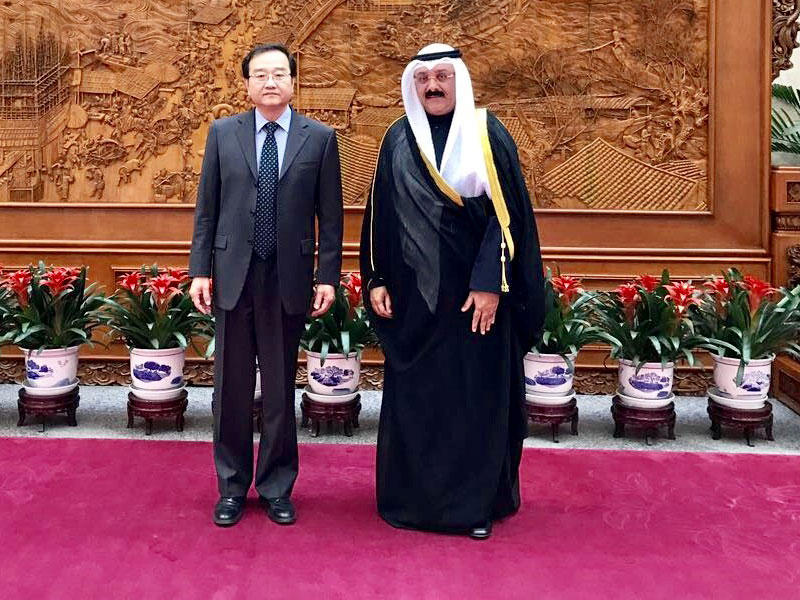  السفير سميح حيات مع شنغهاي