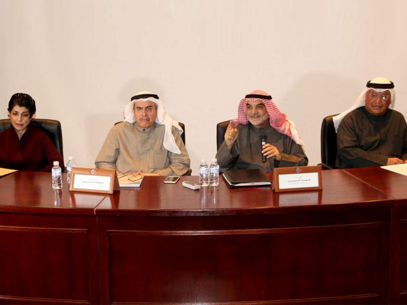 الدوسري والرويح والريش خلال اللقاء السنوي أمس