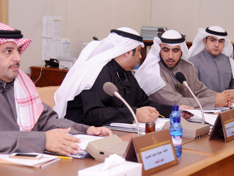 جانب من اجتماع سابق للجنة التشريعية