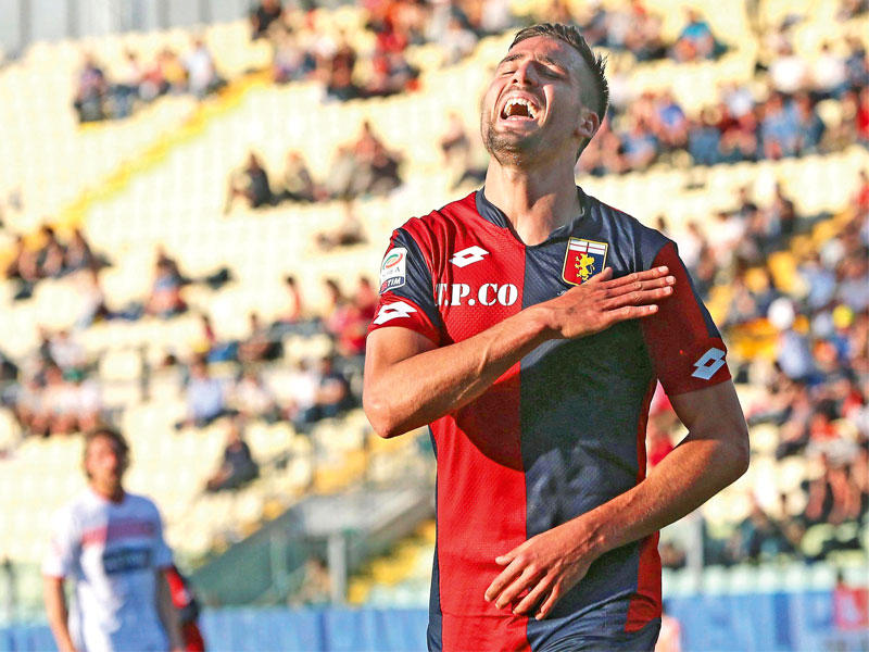  المهاجم ليوناردو بافوليتي