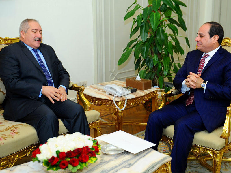 السيسي مستقبلاً وزير الخارجية الأردني ناصر جودة في القاهرة أمس (الرئاسة المصرية)