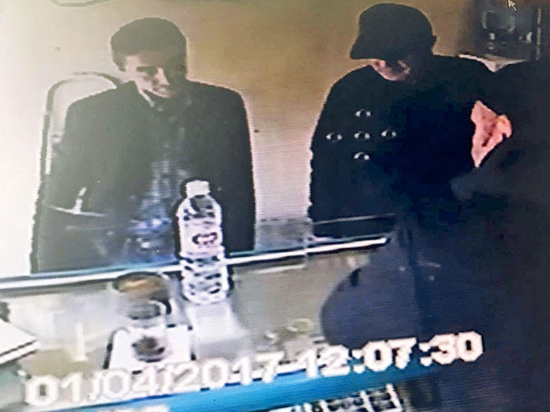 صورة المتهمين التي التقطتها كاميرا المراقبة