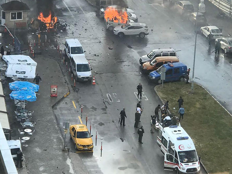 موقع انفجار السيارة المخففة (إزمير)