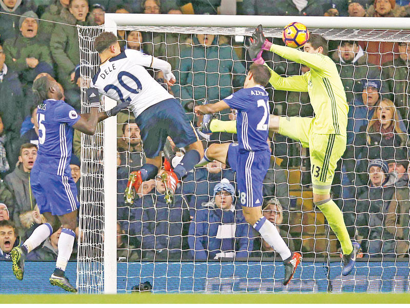 ديلي آلي نجم توتنهام يحرز الهدف الثاني في مرمى تشلسي