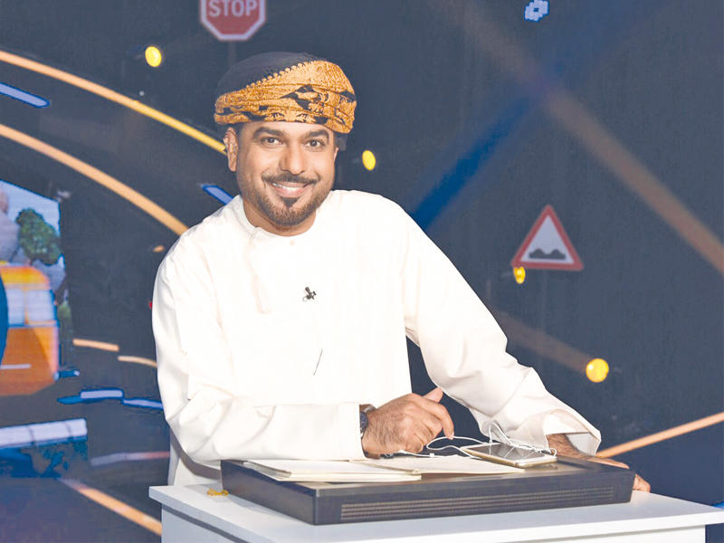 الفنان العماني إبراهيم الزدجالي