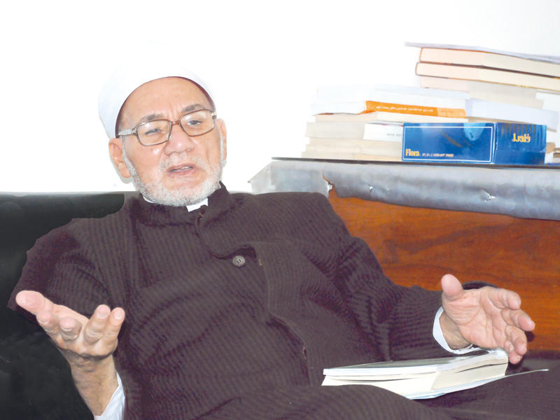  رئيس مجمع اللغة العربية في القاهرة الدكتور حسن الشافعي