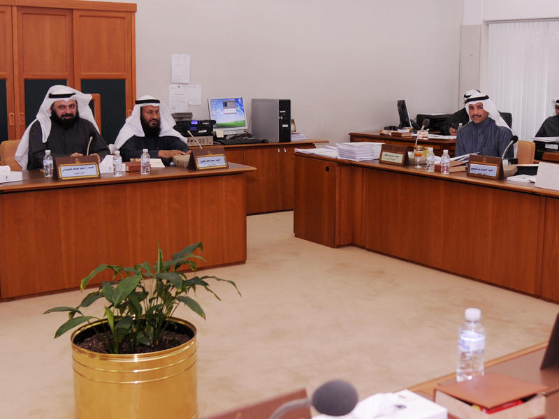 الغانم حاضراً في اجتماع اللجنة اليوم والطبطبائي وهايف