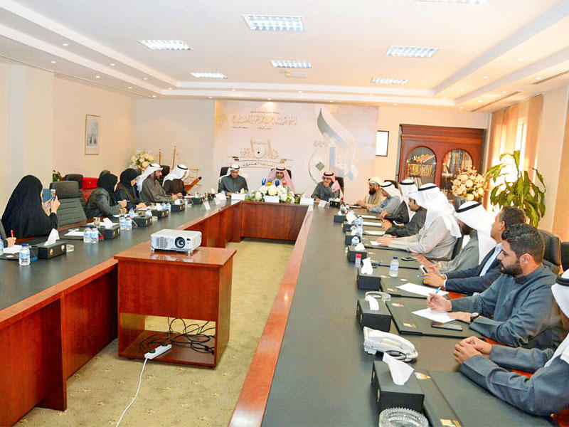 الجبري خلال إعلان الفائزين بمسابقة القرآن الكريم