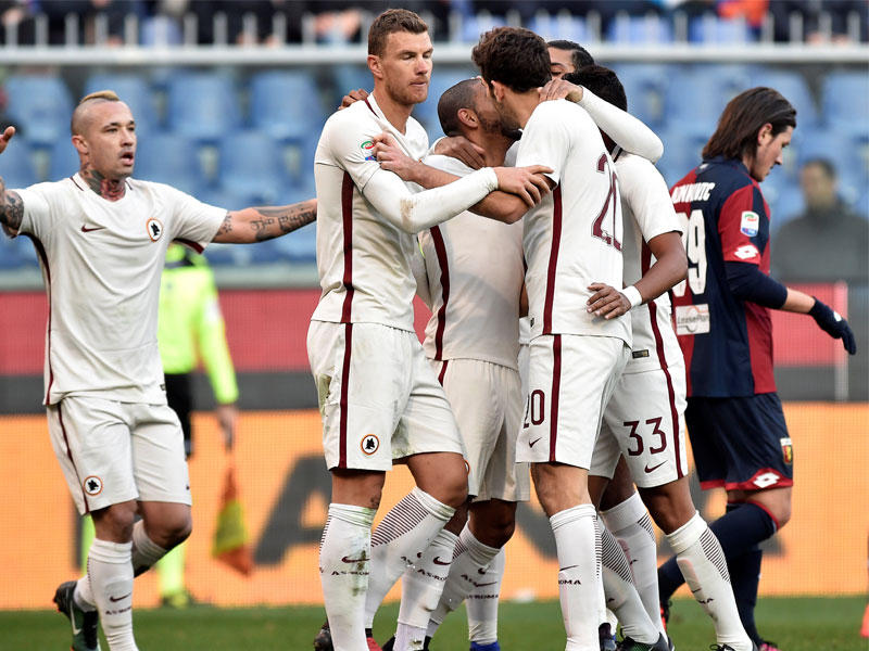 احتفال لاعبي روما بهدف الفوز