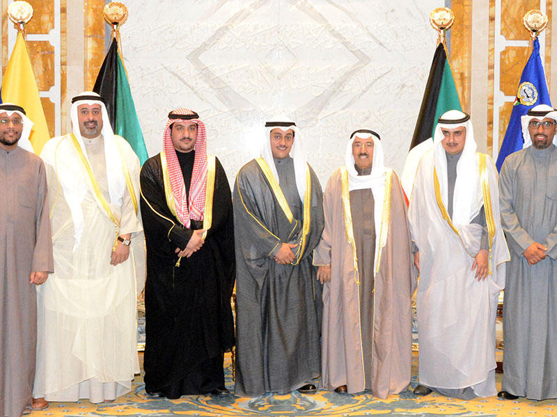 سموه متوسطاً المنفوحي والخرافي وأعضاء مجلس النادي العلمي