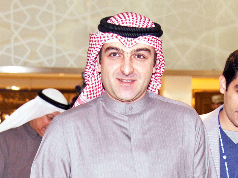  وزير الدولة لشؤون الإسكان ياسر أبل