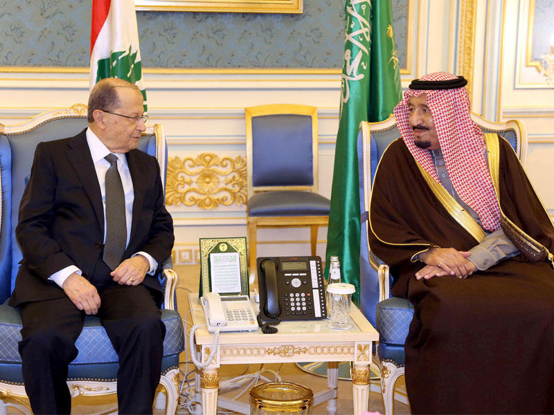 العاهل السعودي الملك سلمان بن عبد العزيز يستقبل رئيس لبنان ميشال عون
