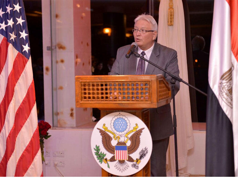  القنصل العام الأميركي في الإسكندرية ستيفن فيكن