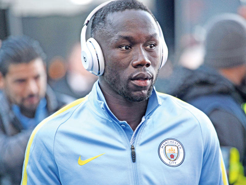  بكاري سانيا لاعب مانشستر سيتي 