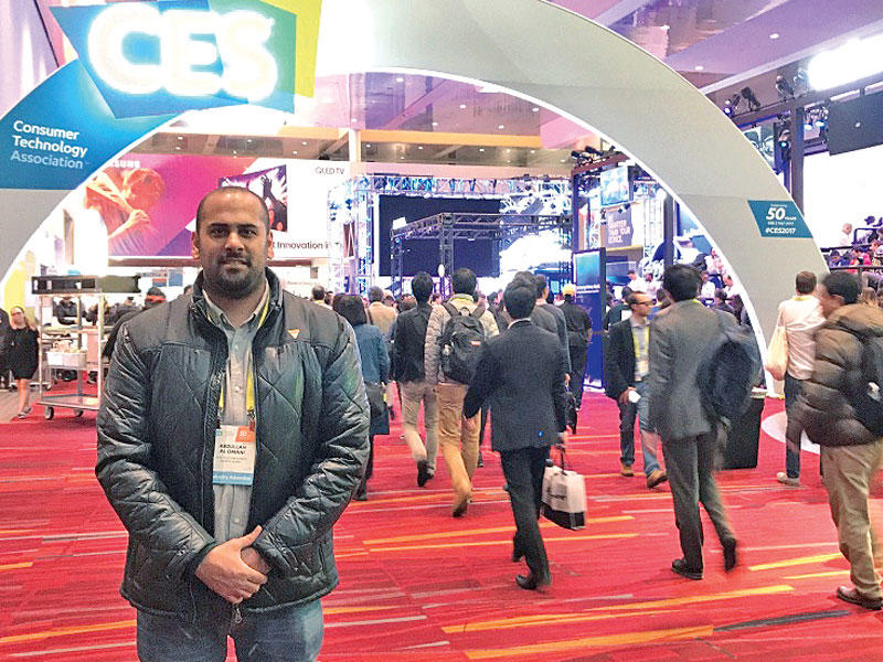 عبدالله العماني في المعرض