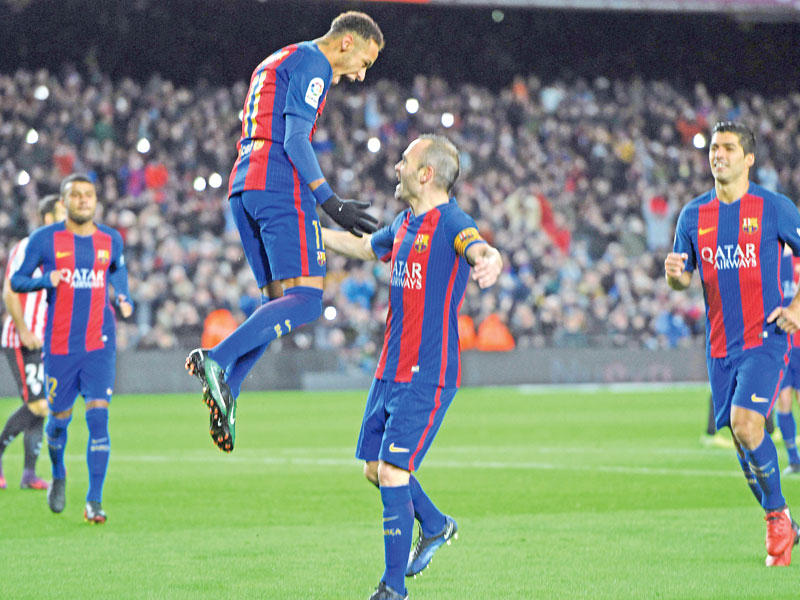 نيمار نجم البرشا يحتفل بهدفه في مرمى أتلتيك بلباو