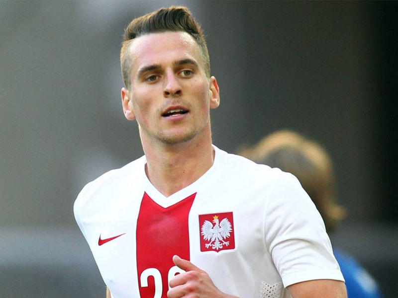 مهاجم فريق نابولي البولندي أركاديوش ميليك