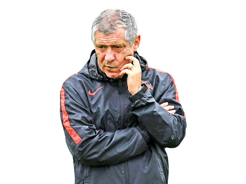 مدرب المنتخب البرتغالي فرناندو سانتوس