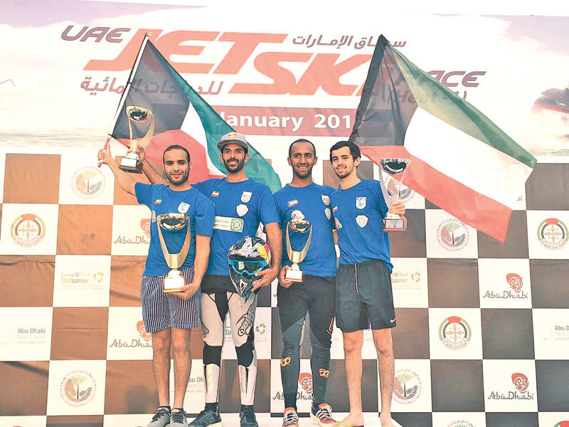 العمر وبوربيع والباز والمطوع على منصة التتويج