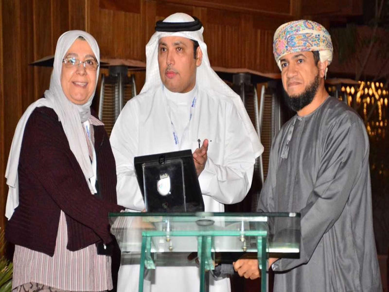 تكريم الطبيبة فوزية الكندري